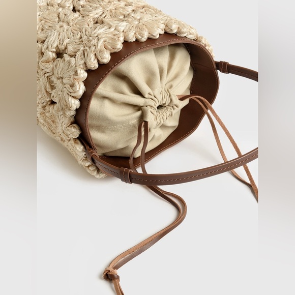 Poolside Ravello Floral Bucket Bag Woven Straw Flowers Boho Handmade - Picture 7 of 17